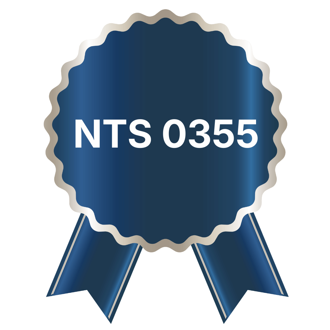 Selo de certificação azul com a inscrição NTS 0355. Selo de qualidade que atesta a segurança e desempenho dos produtos Master Hidráulica.
